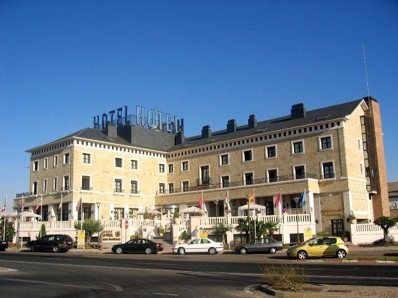 Hotel Conde Ansurez By Almia Hoteles Валадоид Екстериор снимка