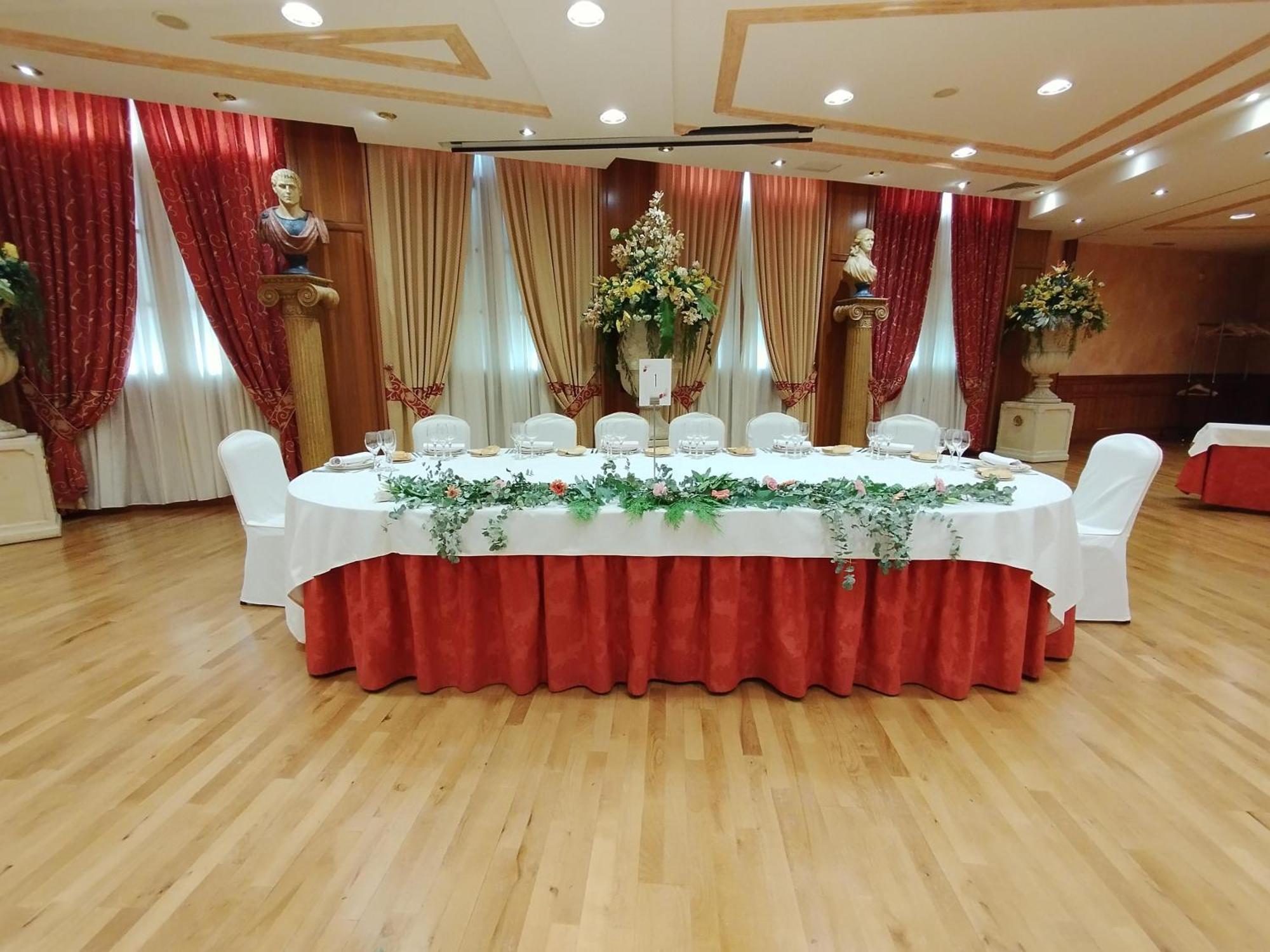 Hotel Conde Ansurez By Almia Hoteles Валадоид Екстериор снимка